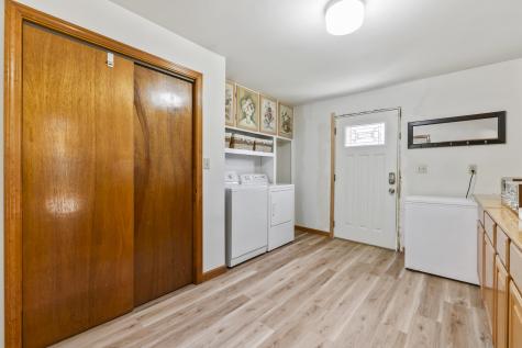 1312 Middle Road Dresden ME 04342