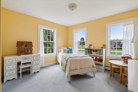 13 Wainwright Drive Cape Elizabeth ME 04107