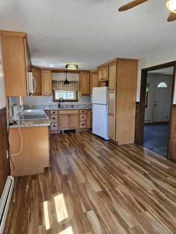 1377 Pushaw Road Glenburn ME 04401