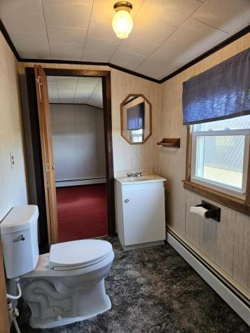 1377 Pushaw Road Glenburn ME 04401
