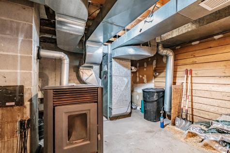 32 Leander Harmon Road Harrison ME 04040