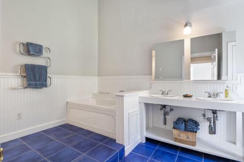 61 Woodville Road Falmouth ME 04105