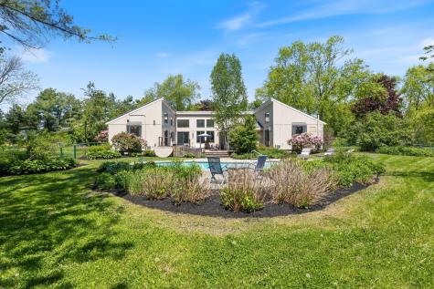 61 Woodville Road Falmouth ME 04105