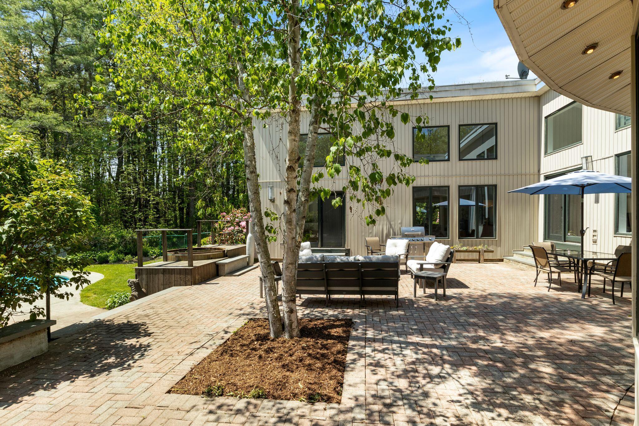 61 Woodville Road Falmouth ME 04105