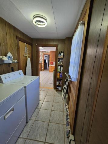 112 Shaker Road Gray ME 04039