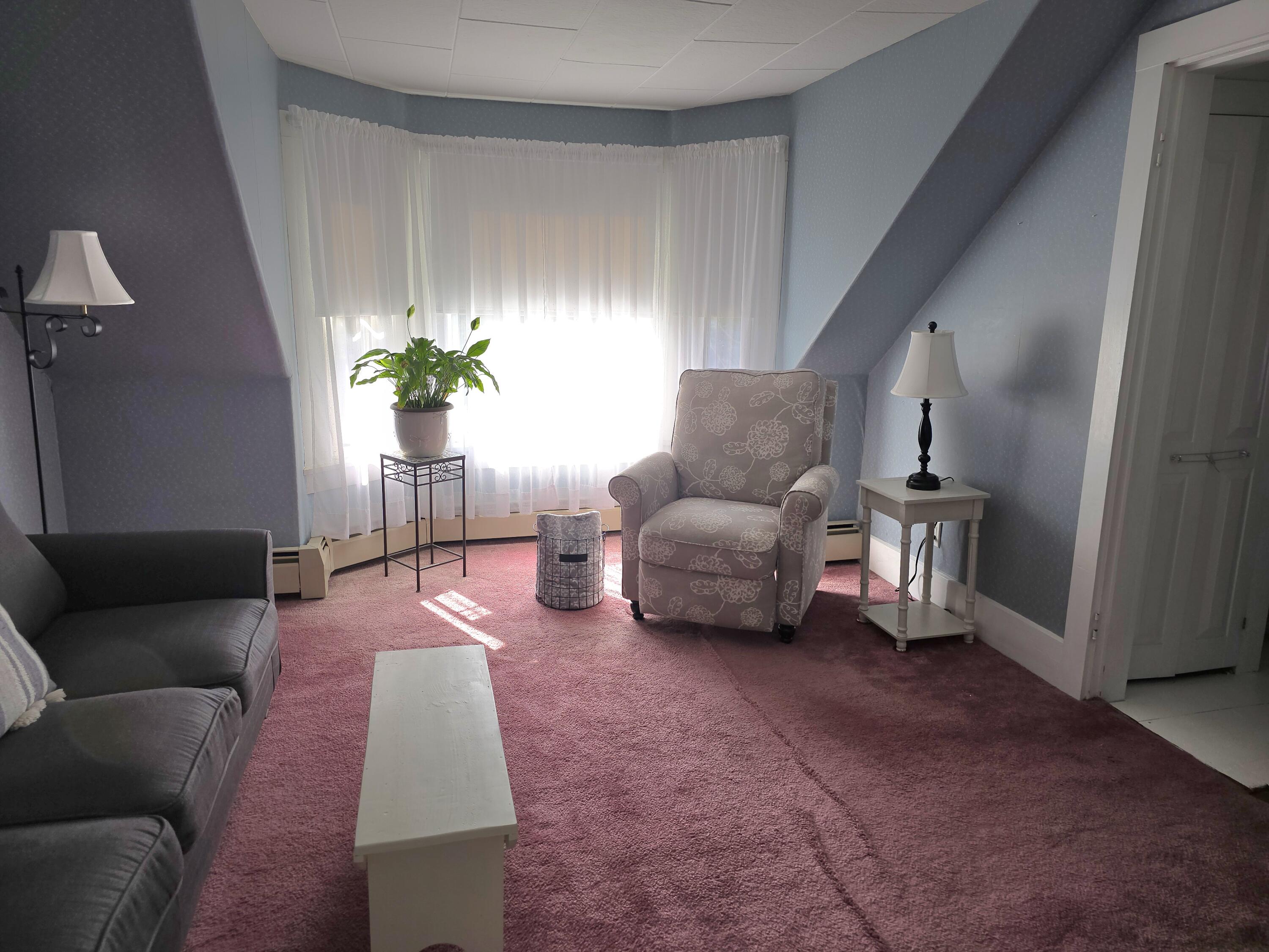 112 Shaker Road Gray ME 04039