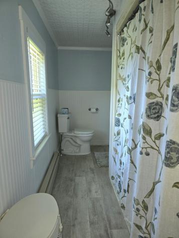 112 Shaker Road Gray ME 04039