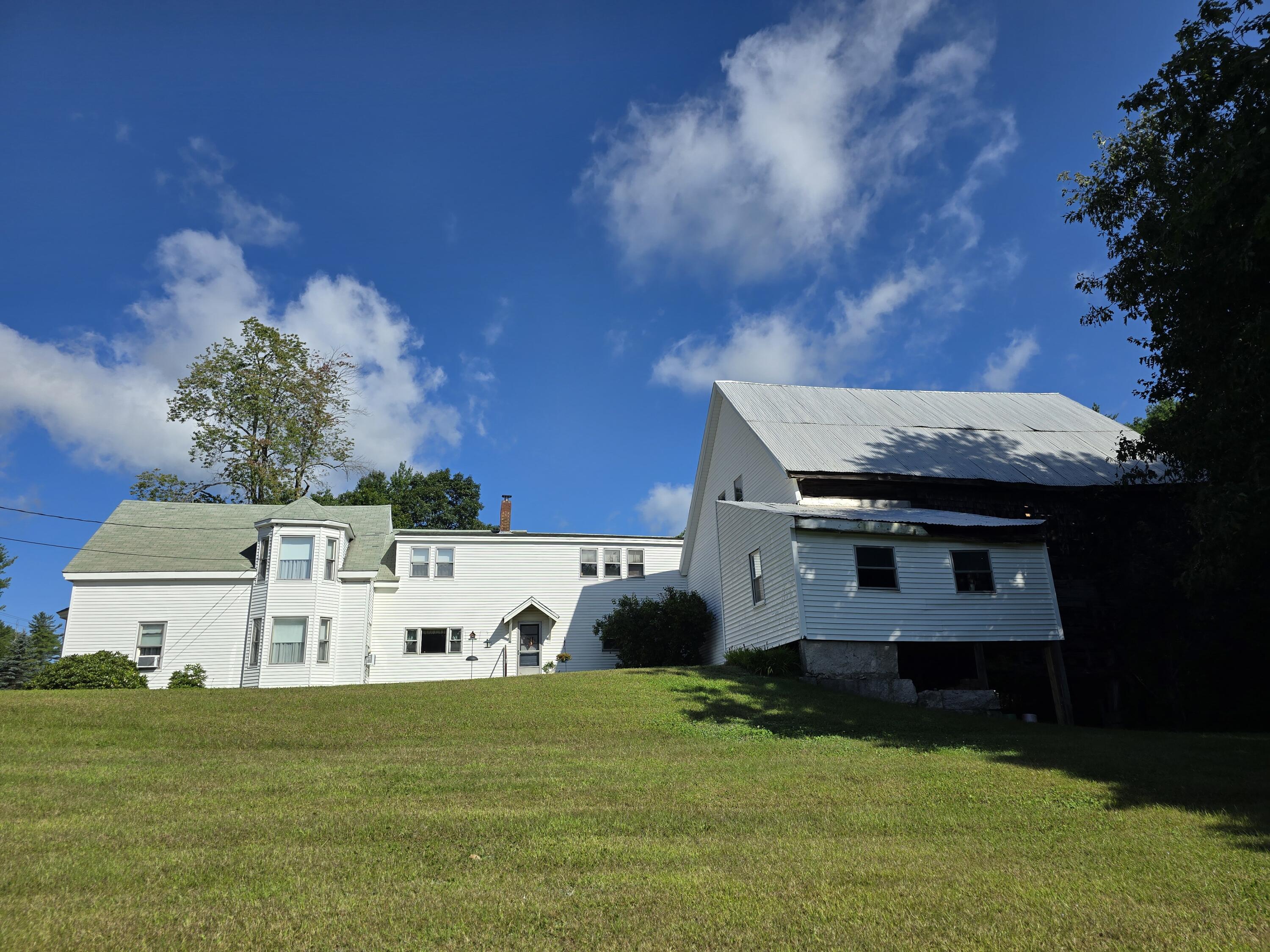 112 Shaker Road Gray ME 04039