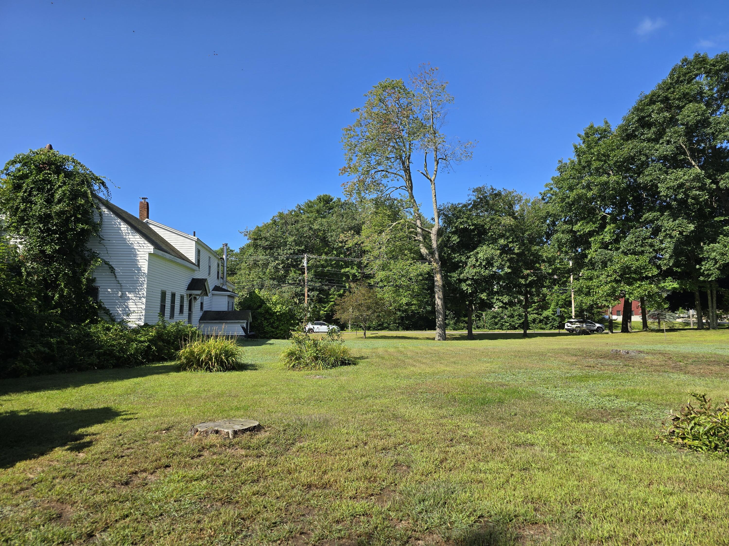 112 Shaker Road Gray ME 04039