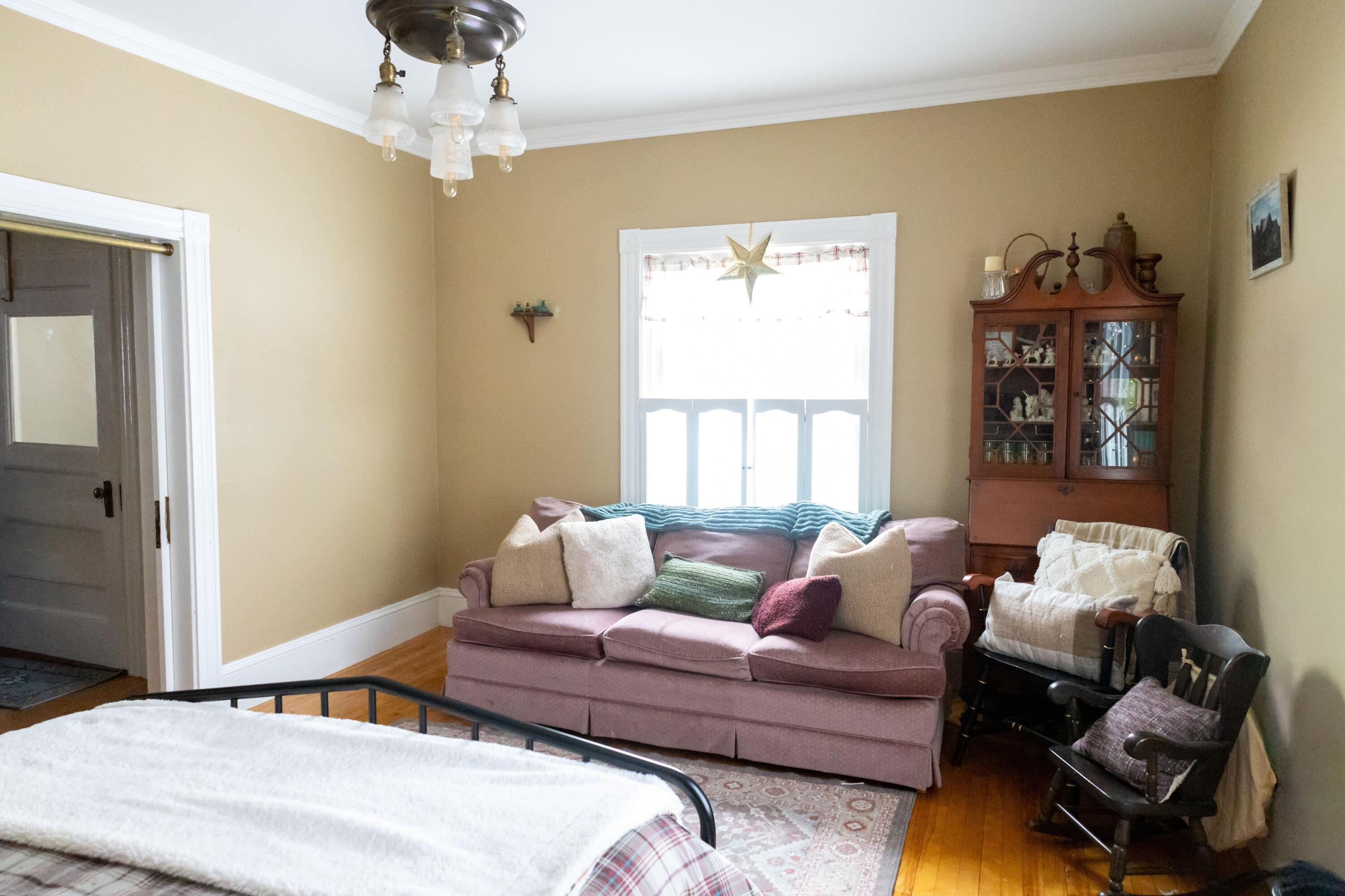 15 North Street Dixfield ME 04224