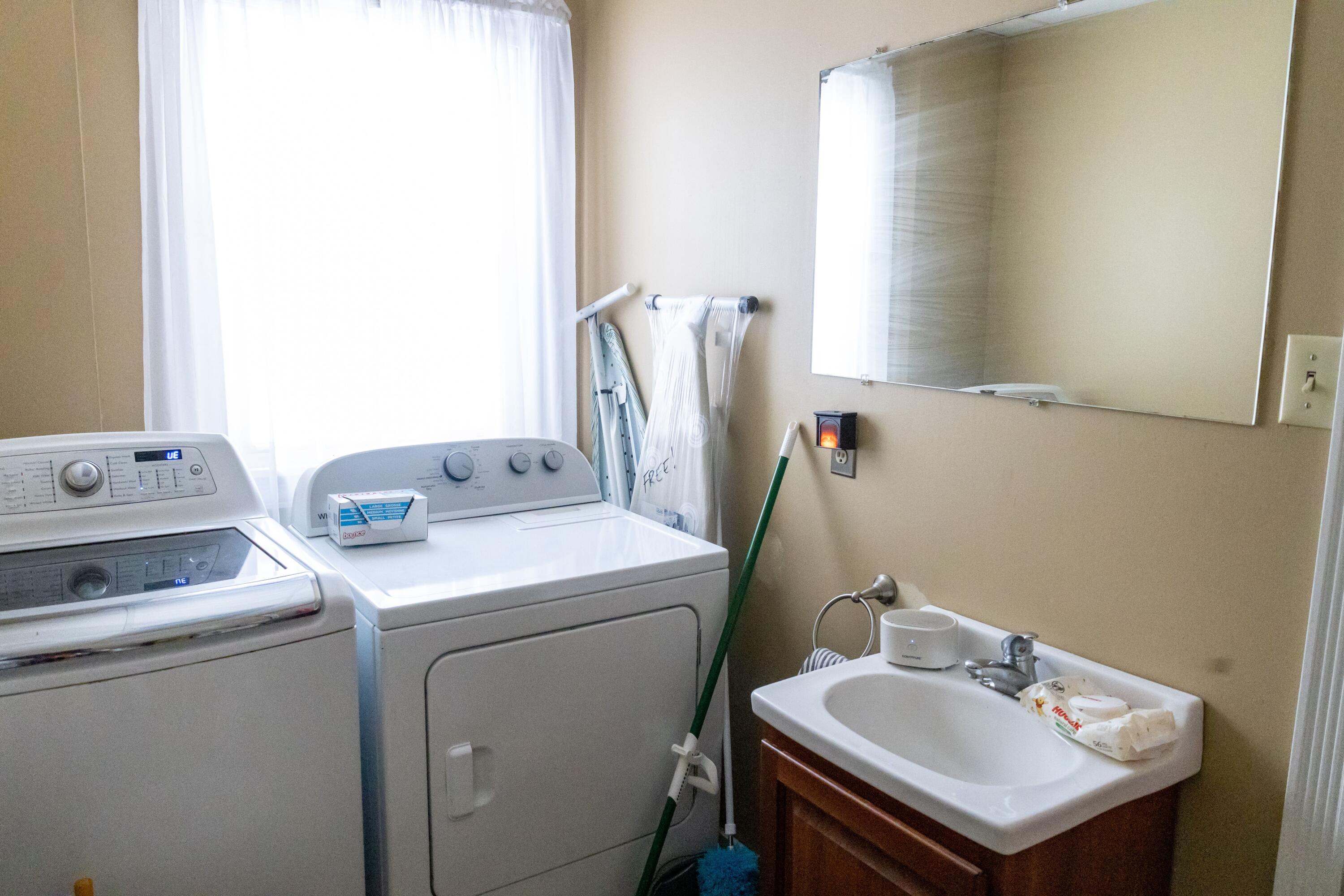 15 North Street Dixfield ME 04224