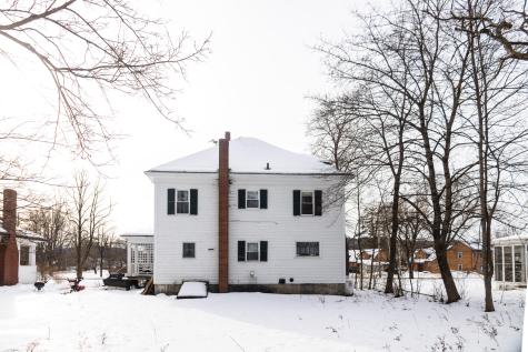 15 North Street Dixfield ME 04224