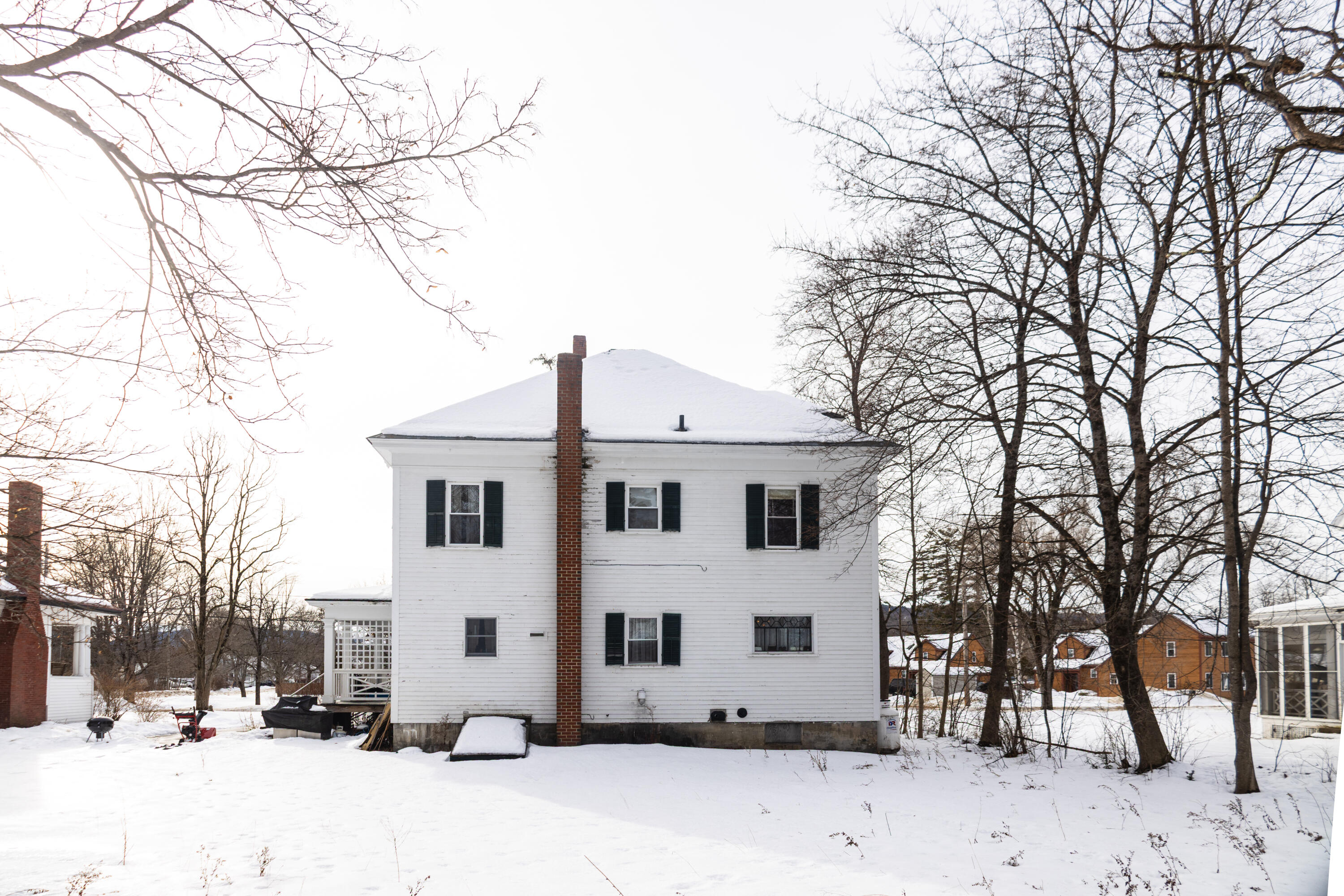 15 North Street Dixfield ME 04224