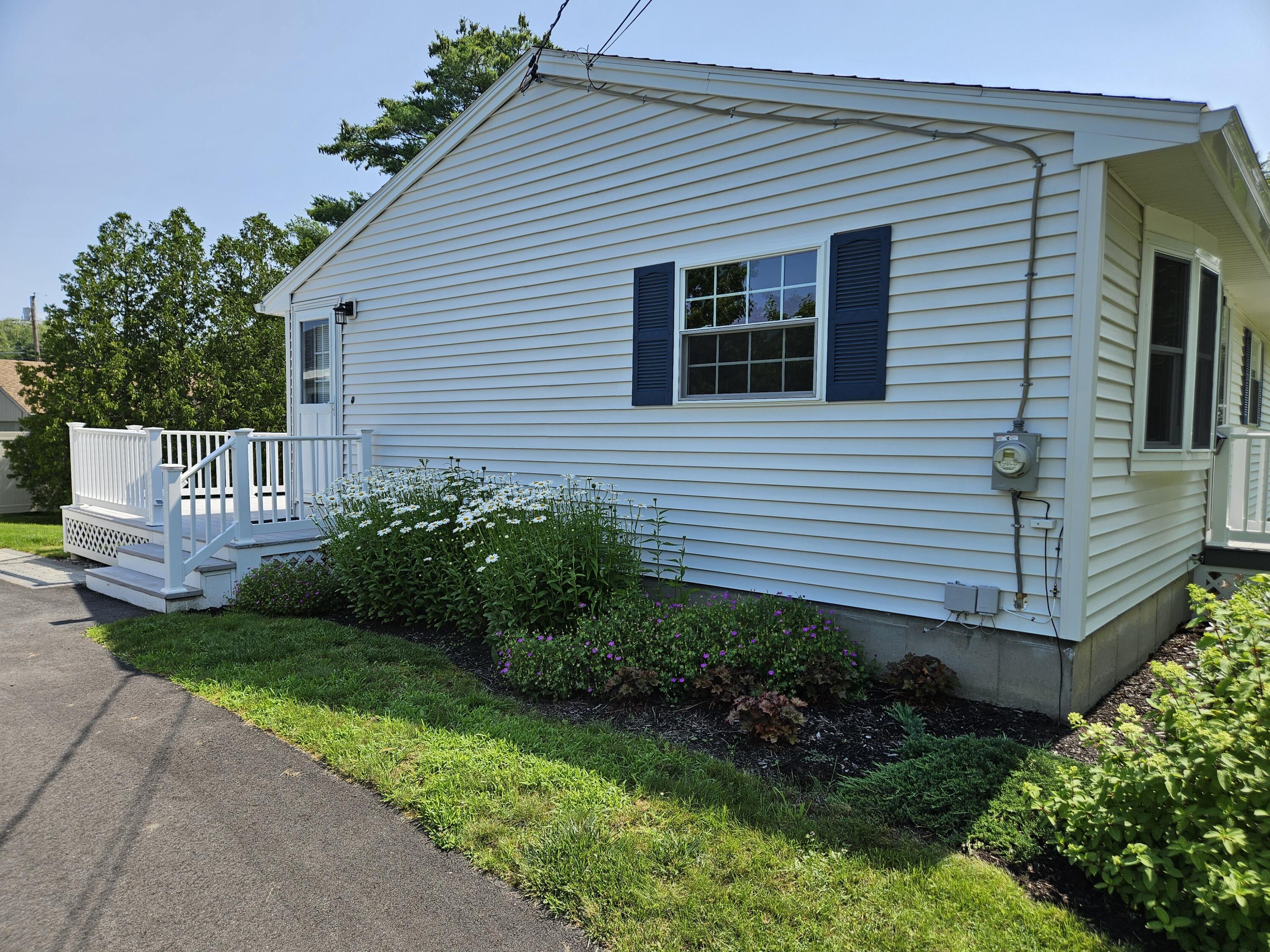 9 Norway Circle Augusta ME 04330