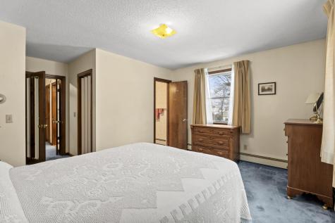 104 Longmeadow Drive Brewer ME 04412