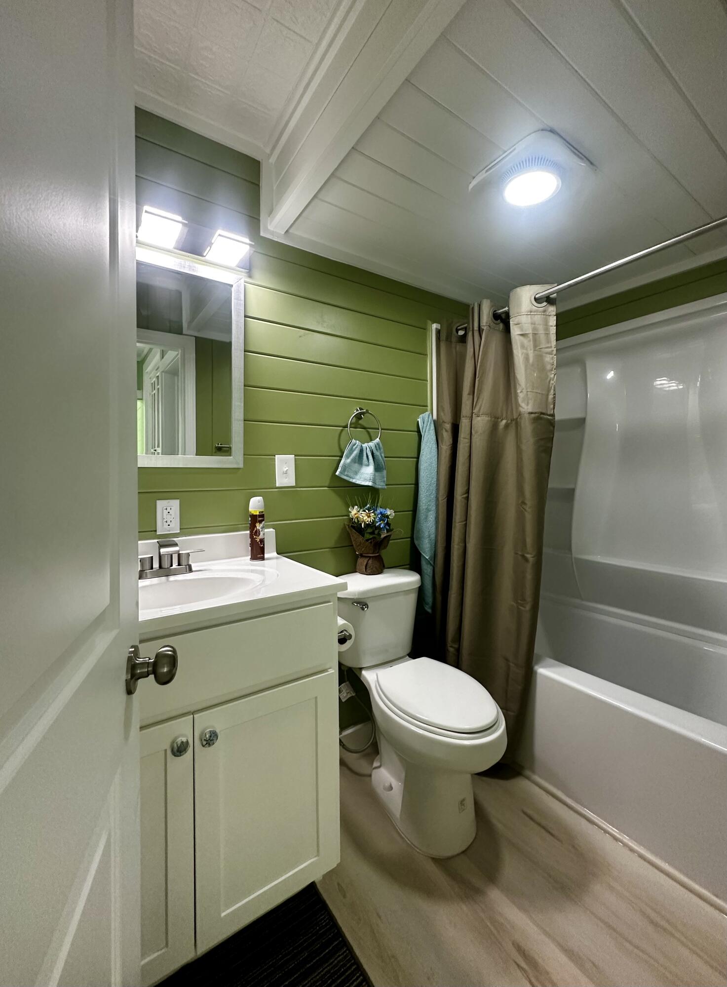 52 3rd Street Eastport ME 04631