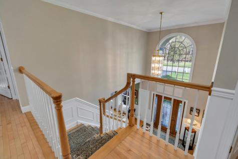 16 Caldwell Circle Lewiston ME 04240
