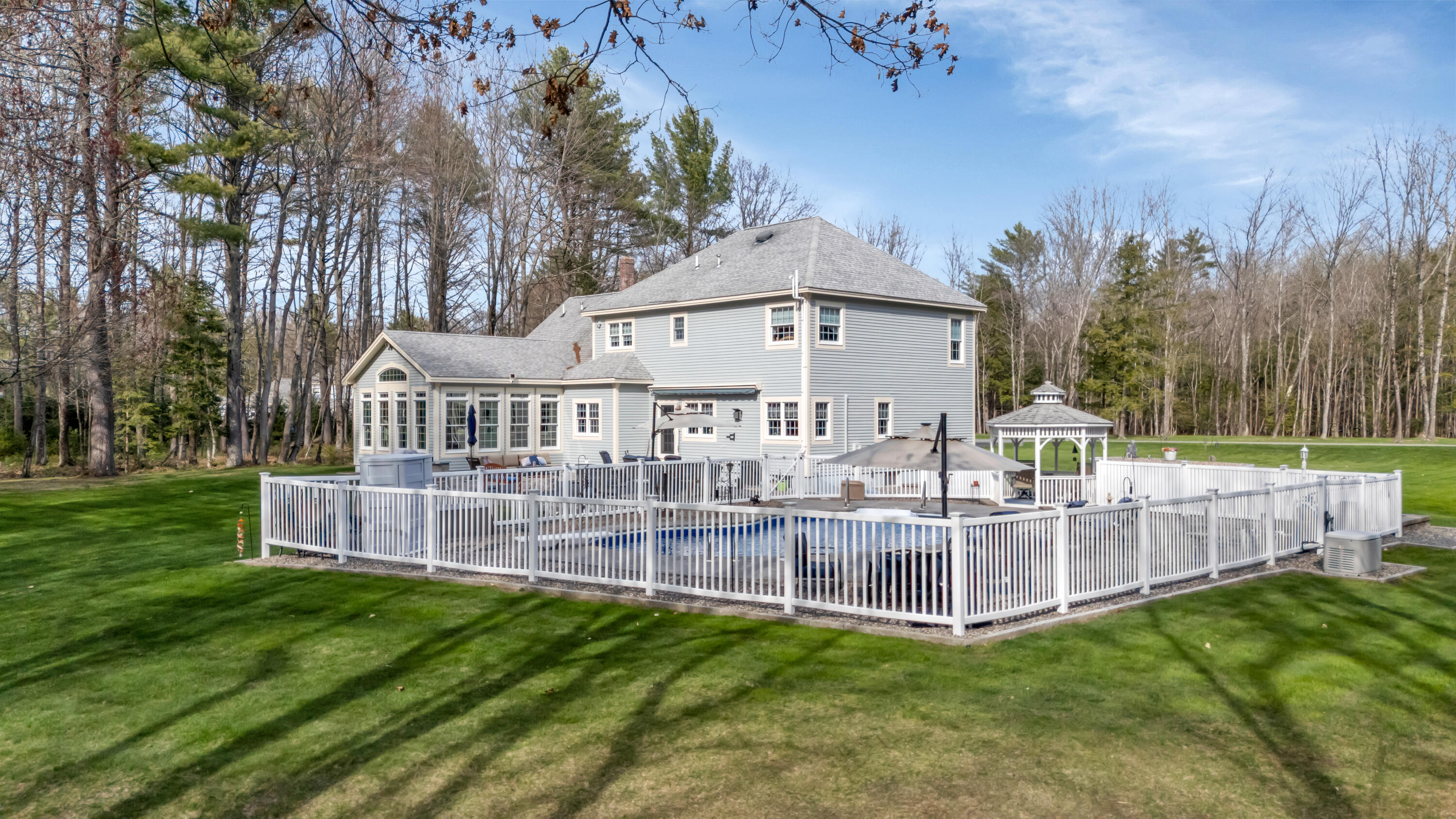 16 Caldwell Circle Lewiston ME 04240