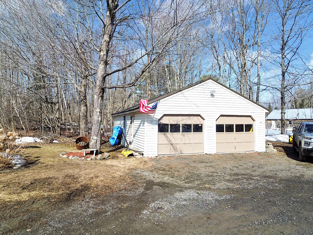 3530 Middle Road Sidney ME 04330