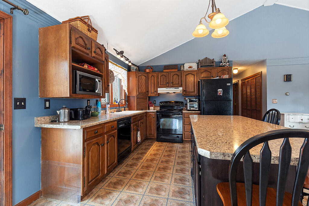 3530 Middle Road Sidney ME 04330