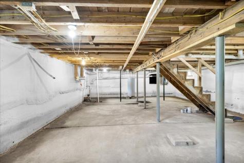 153 Cedar Street Belfast ME 04915