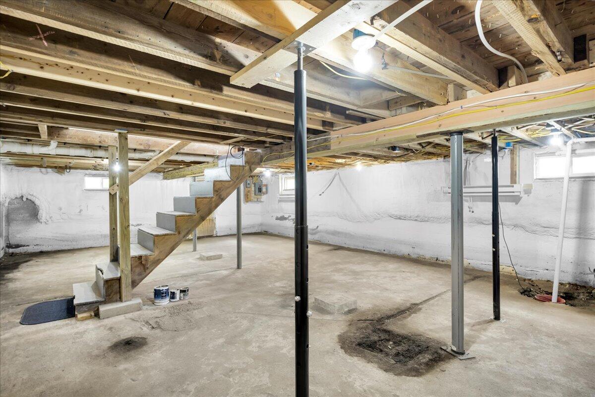 153 Cedar Street Belfast ME 04915