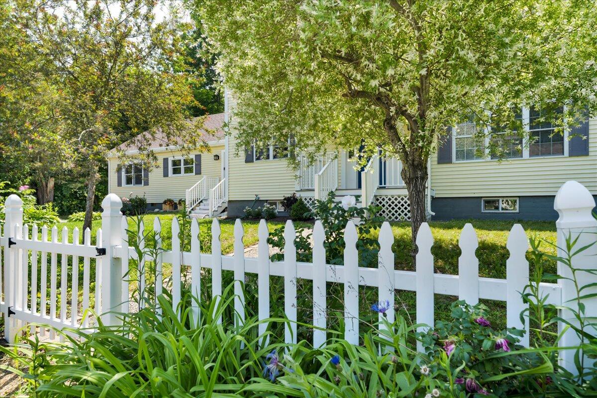 153 Cedar Street Belfast ME 04915