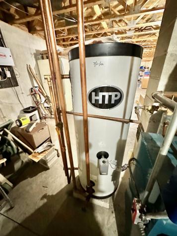 34 Main Road Chesterville ME 04938