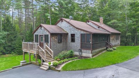 34 Main Road Chesterville ME 04938