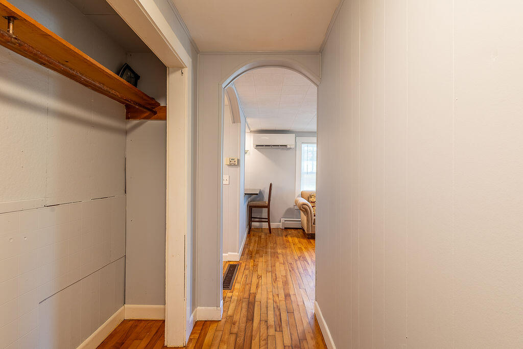 56 Bow Street Freeport ME 04032