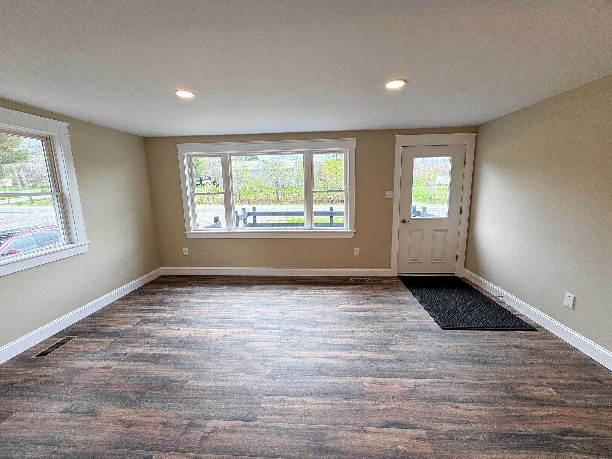 479 Enfield Road Lincoln ME 04457
