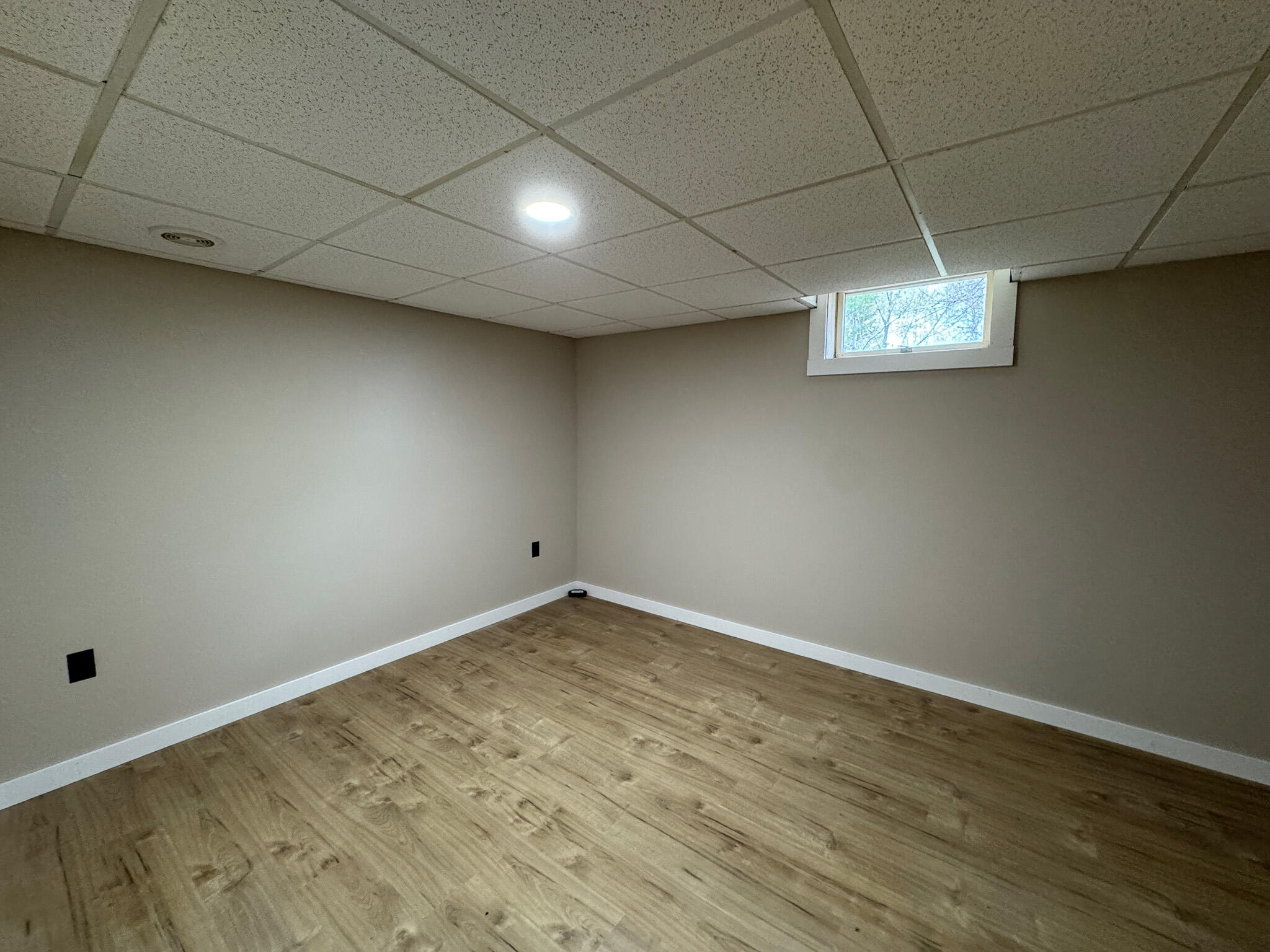 479 Enfield Road Lincoln ME 04457