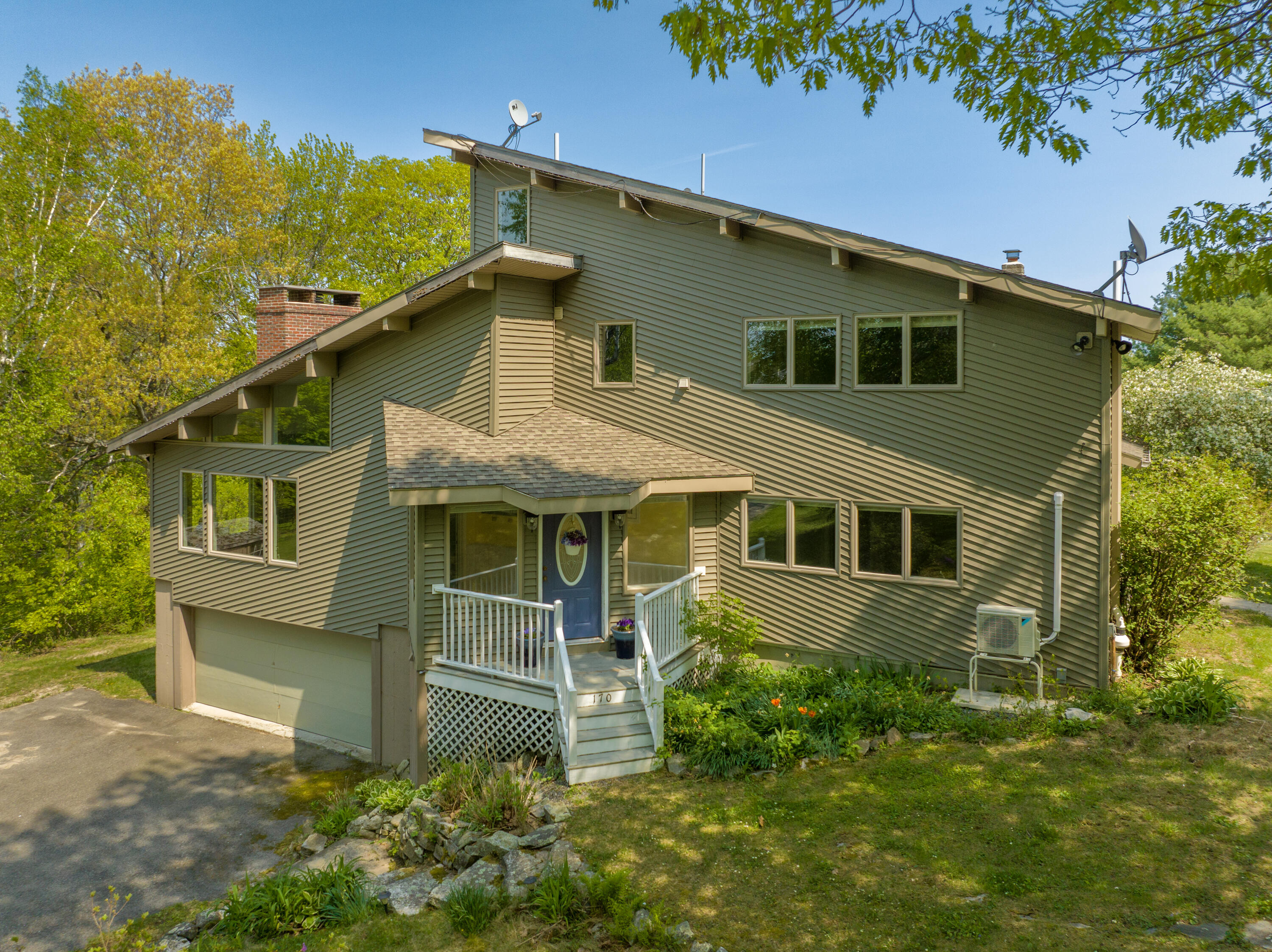170 Mountain Road Falmouth ME 04105