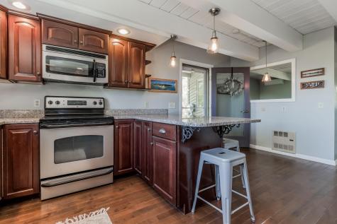 170 Mountain Road Falmouth ME 04105