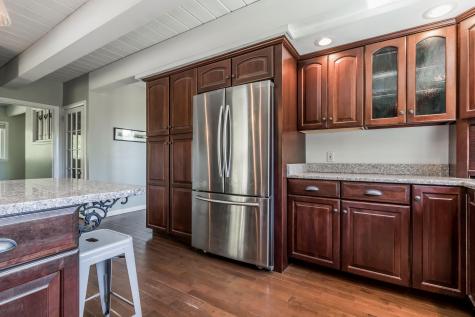 170 Mountain Road Falmouth ME 04105
