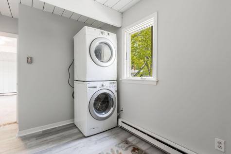 170 Mountain Road Falmouth ME 04105
