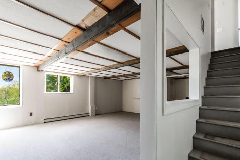 170 Mountain Road Falmouth ME 04105