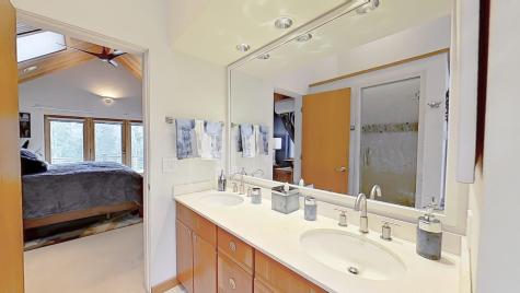 291 Molyneaux Road Camden ME 04843