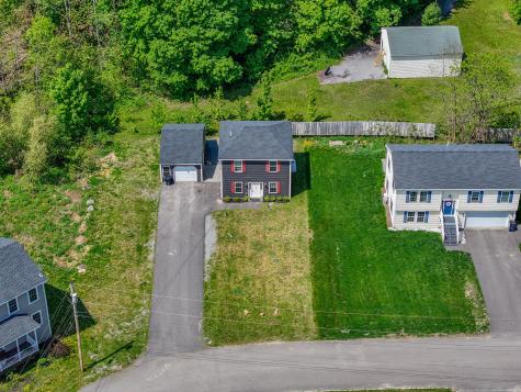 20 Ellis Court Bangor ME 04401