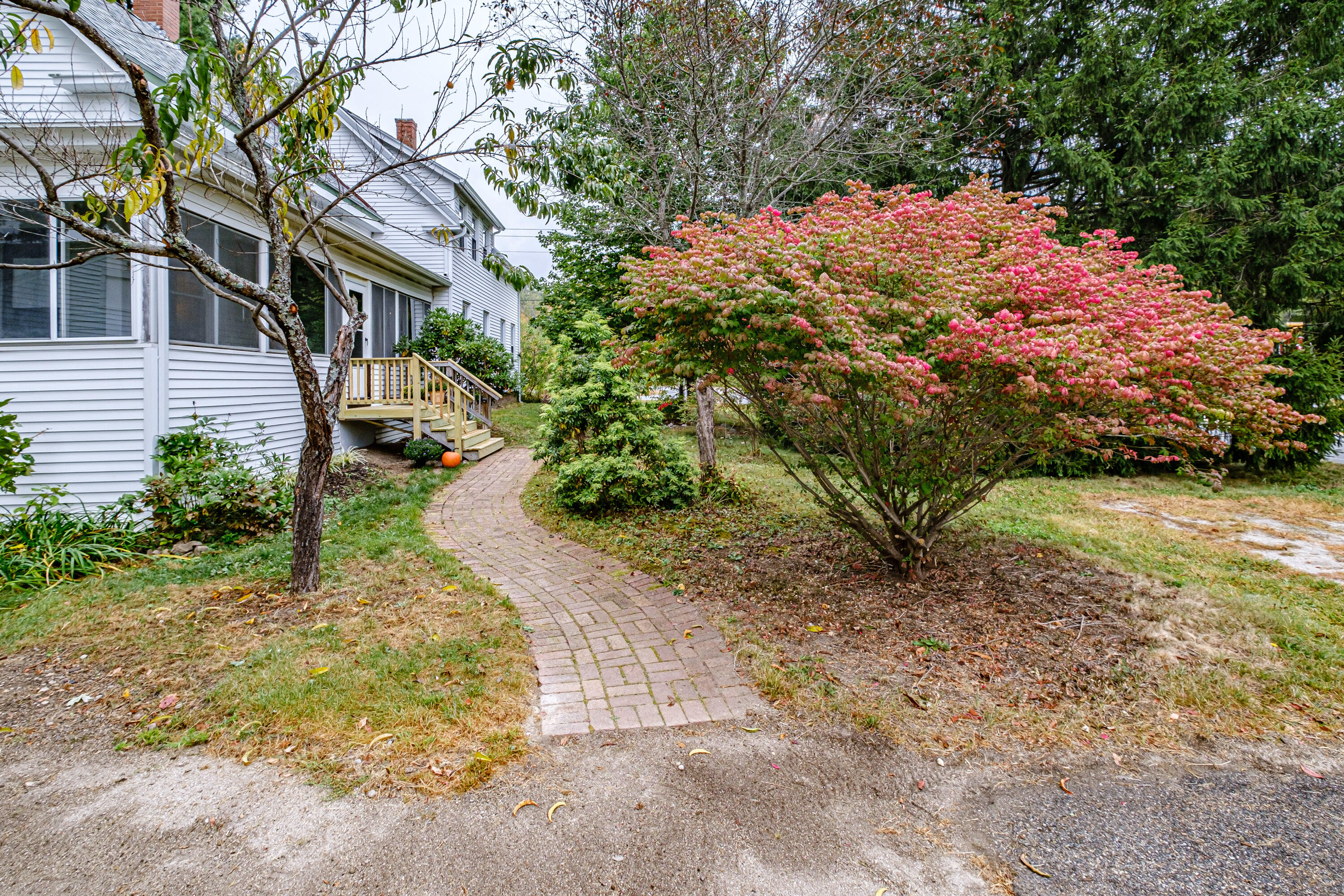 68 Main Street Hollis ME 04042