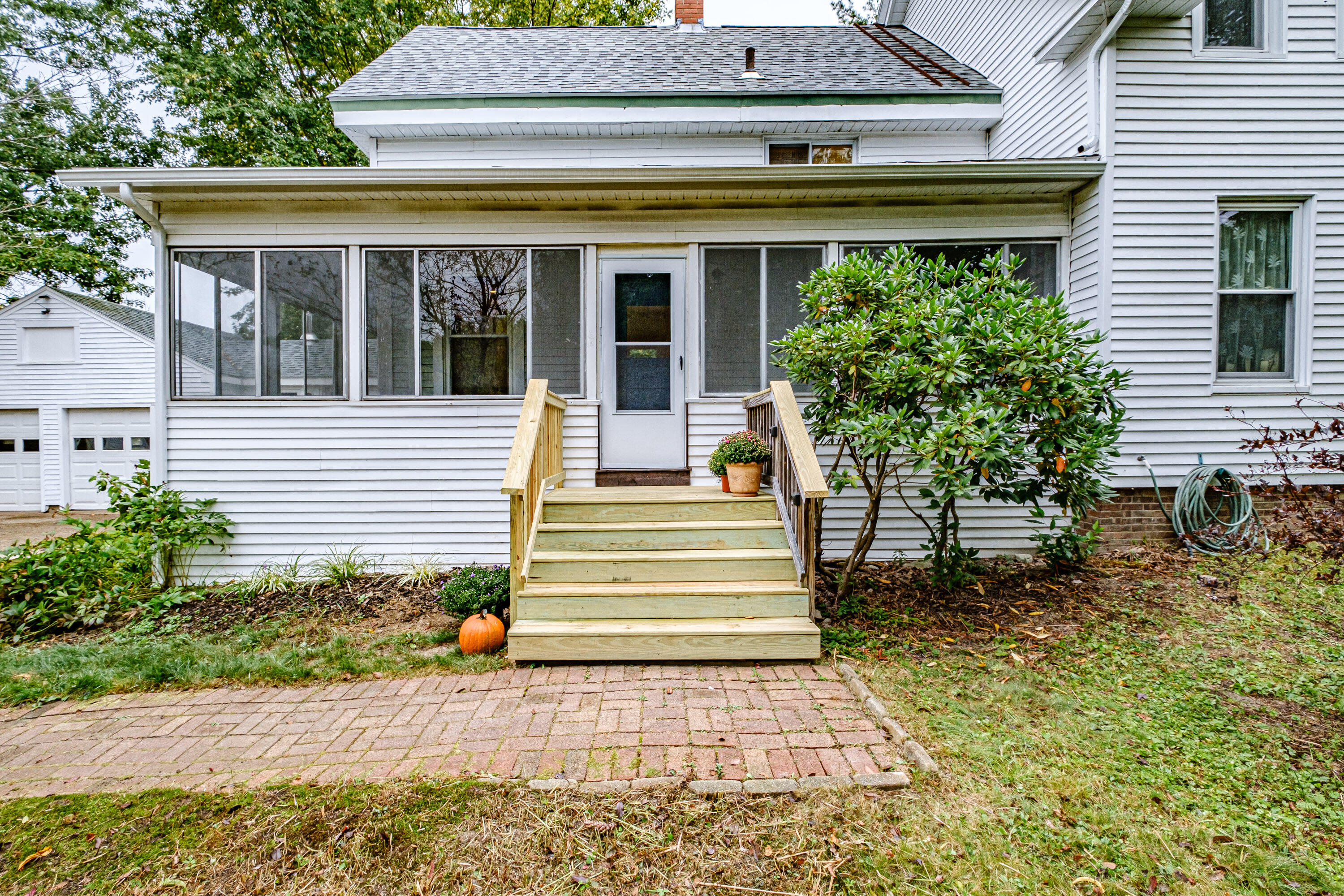 68 Main Street Hollis ME 04042