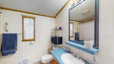 10 Sarah Avenue Lewiston ME 04240