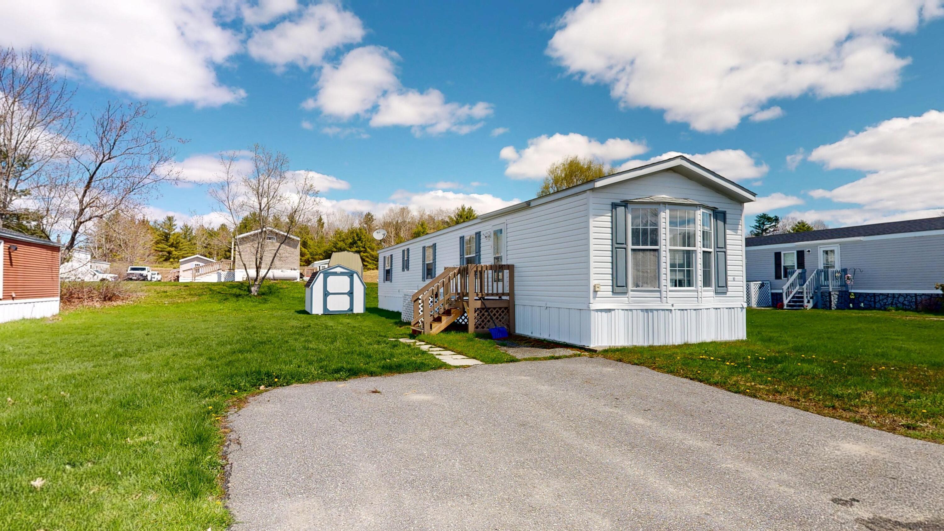 10 Sarah Avenue Lewiston ME 04240