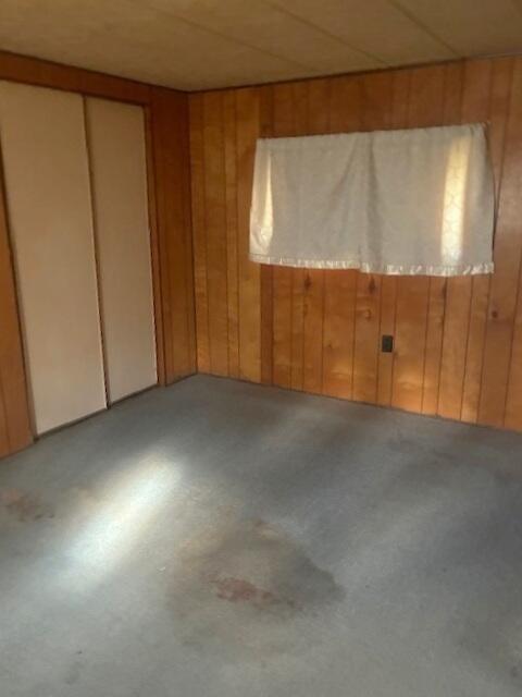 48 Farrington Road Jay ME 04239