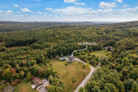 38 Jeffery Road Minot ME 04258