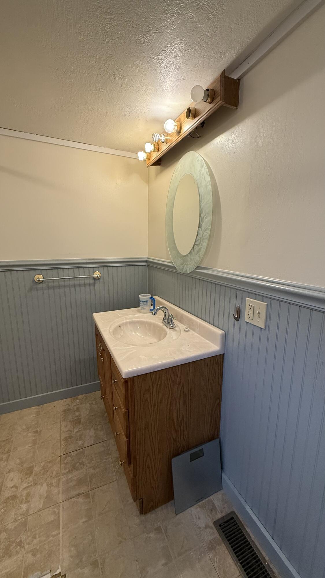 1123 South Street Dover-foxcroft ME 04426