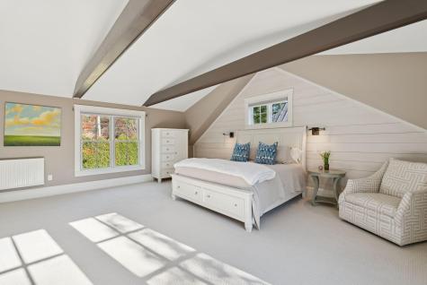 263 Foreside Road Falmouth ME 04105