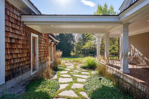 263 Foreside Road Falmouth ME 04105