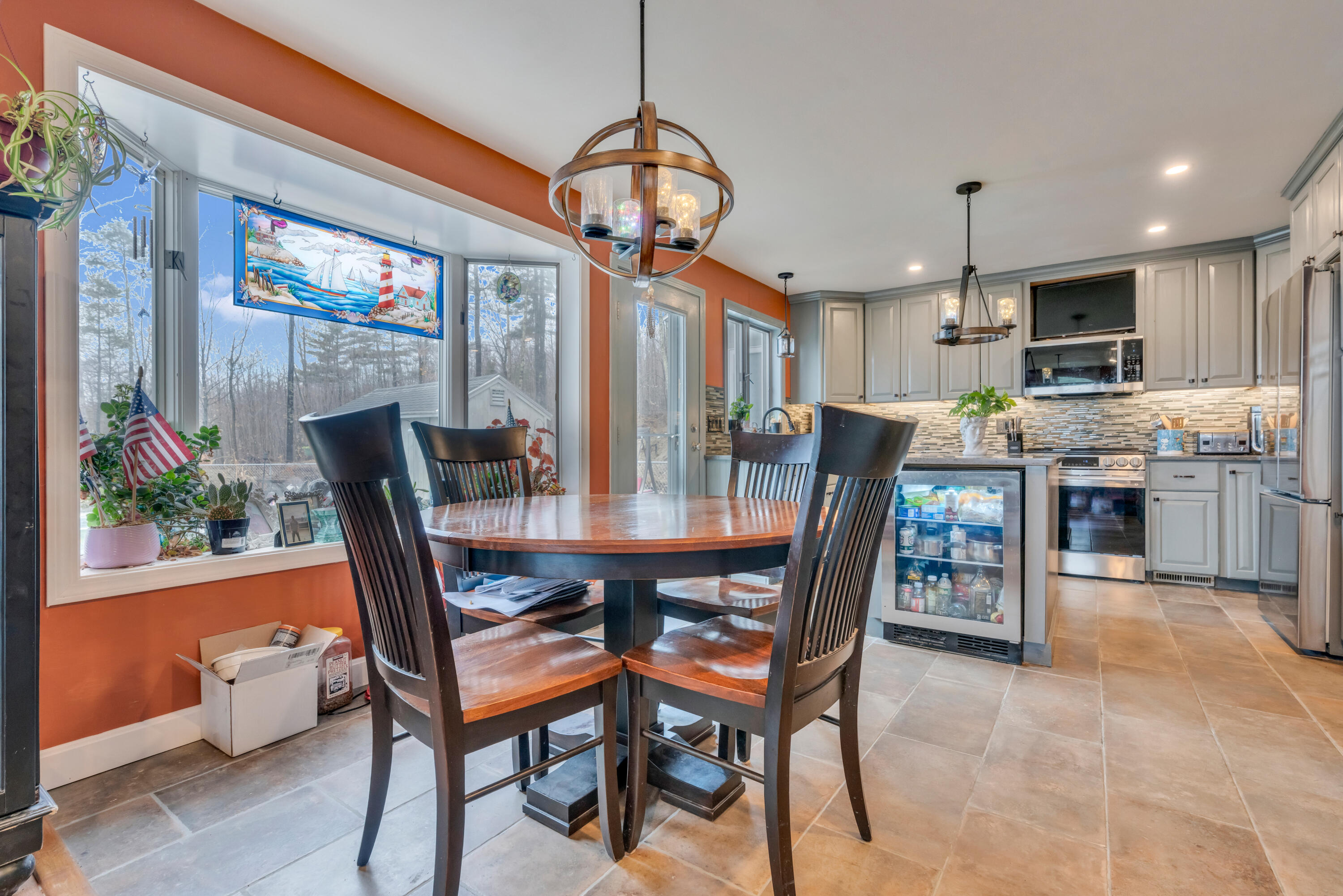 28 Oakledge Hills Road Raymond ME 04071