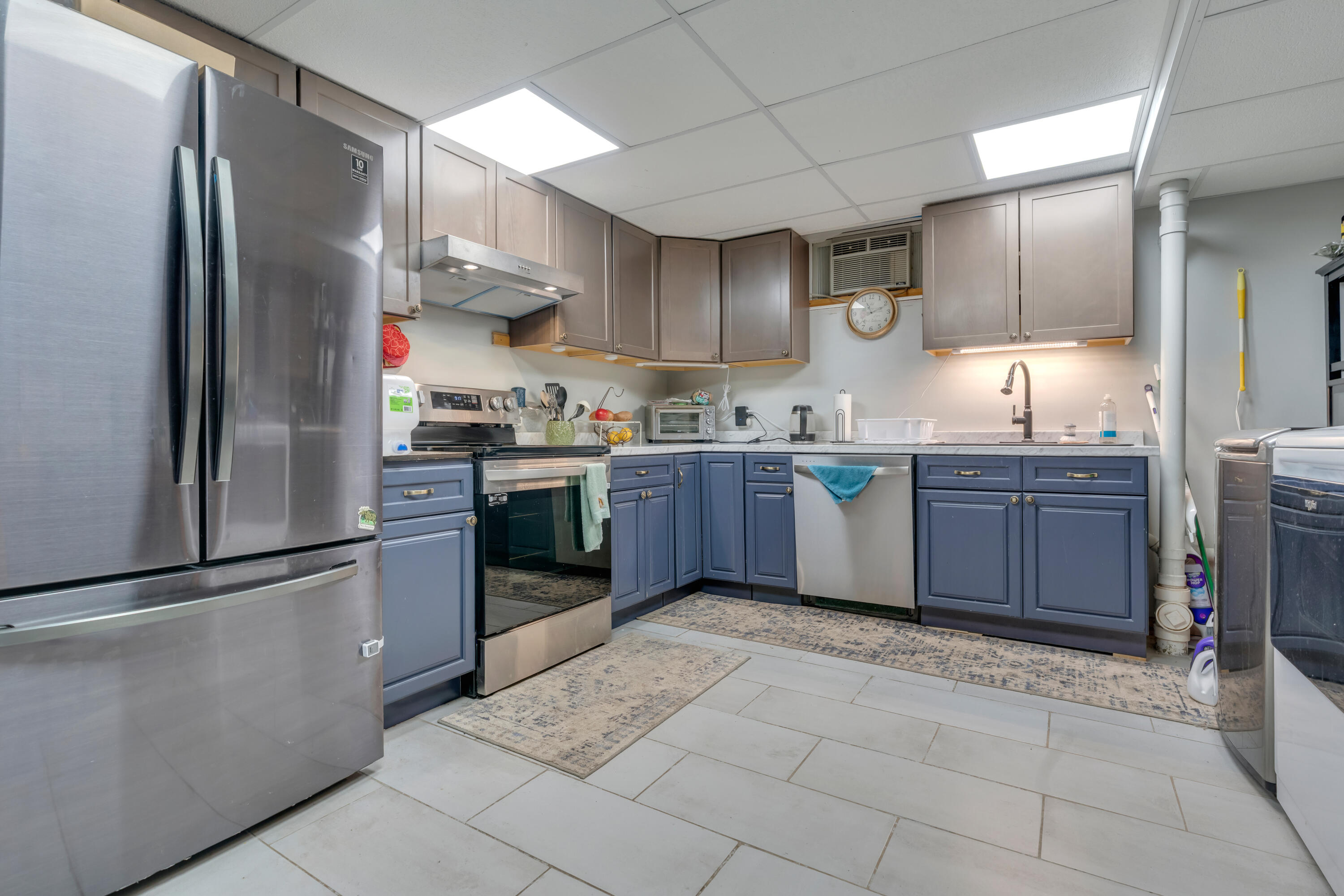 28 Oakledge Hills Road Raymond ME 04071